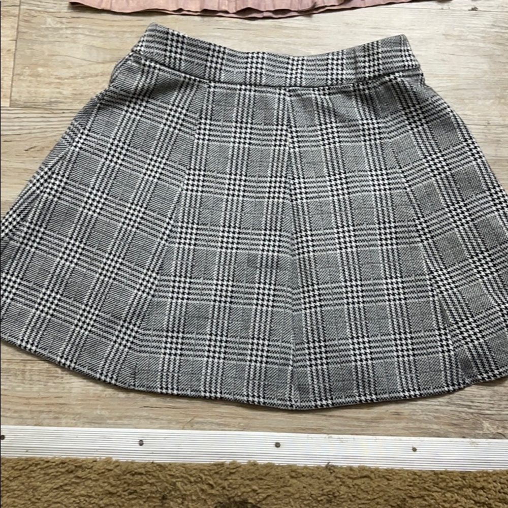 Plaid skirt flowy
